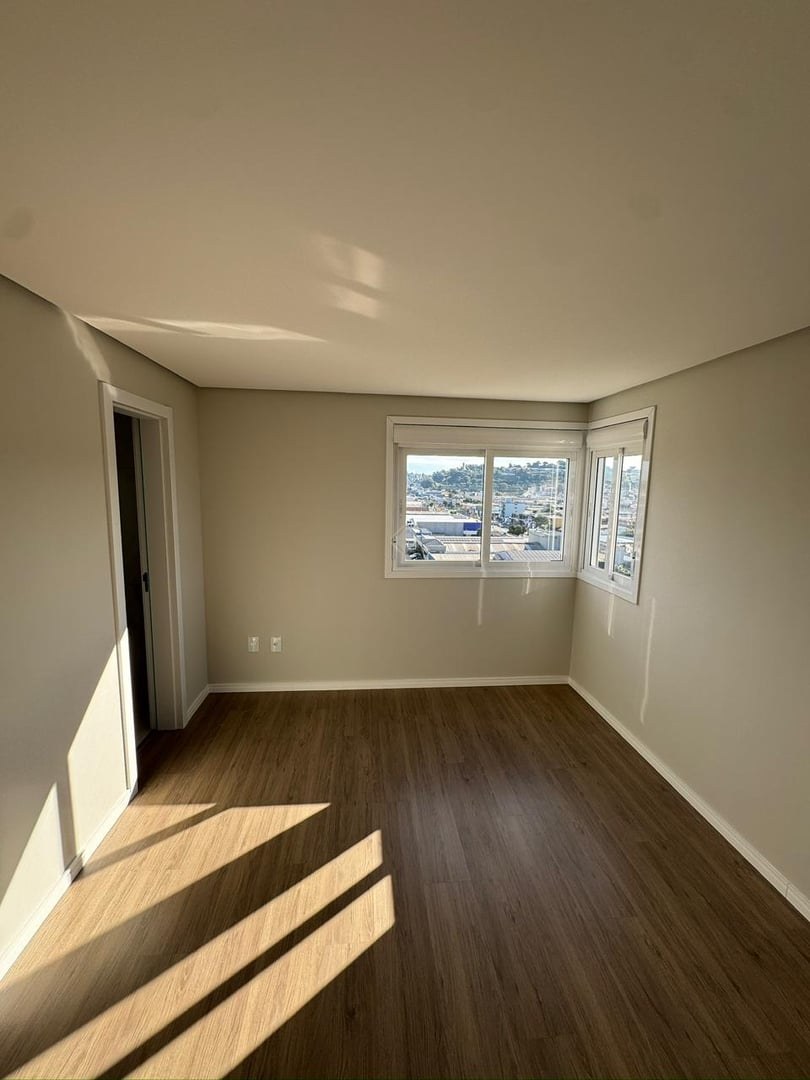 Apartamento novo, 3 dormitórios (1 suíte) frente norte no Universitário. — foto 7
