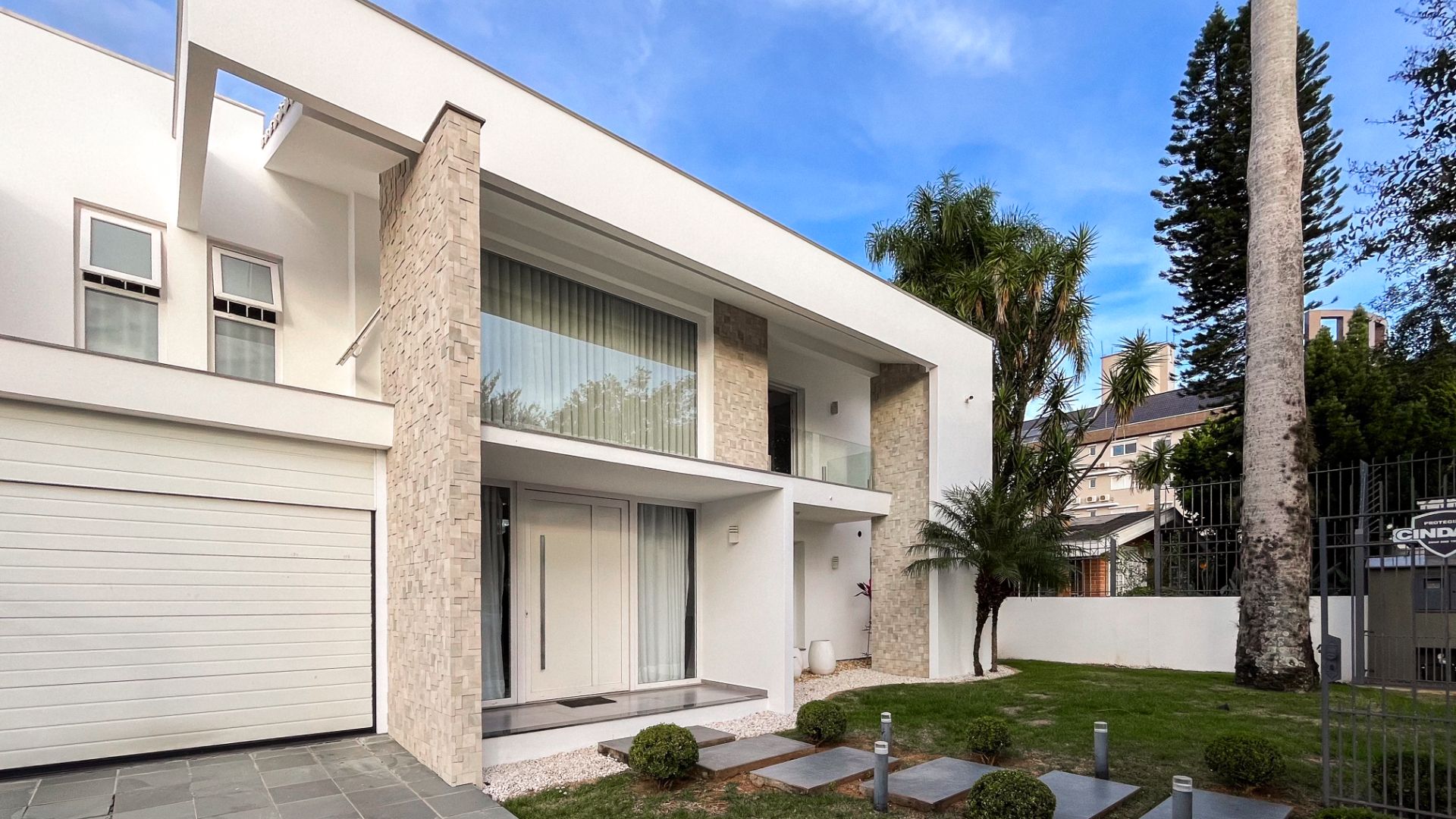 Casa no Goiás com amplo pátio com piscina e 4 dormitórios - Foto 28