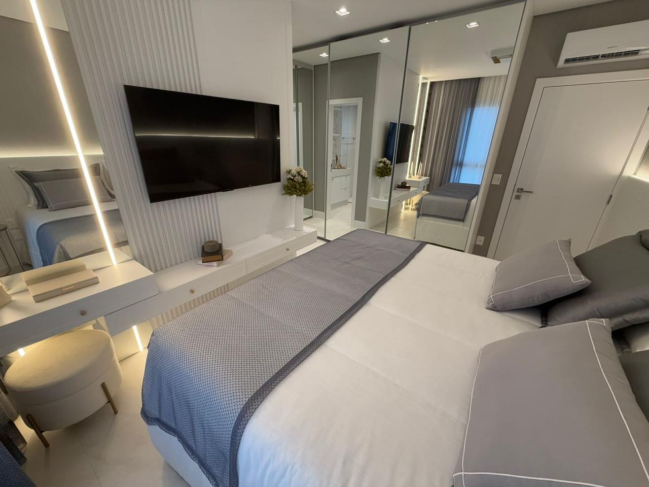 Apartamento no Edifíco Tesla Residencial à venda no centro de Balneário Camboriú — foto 14
