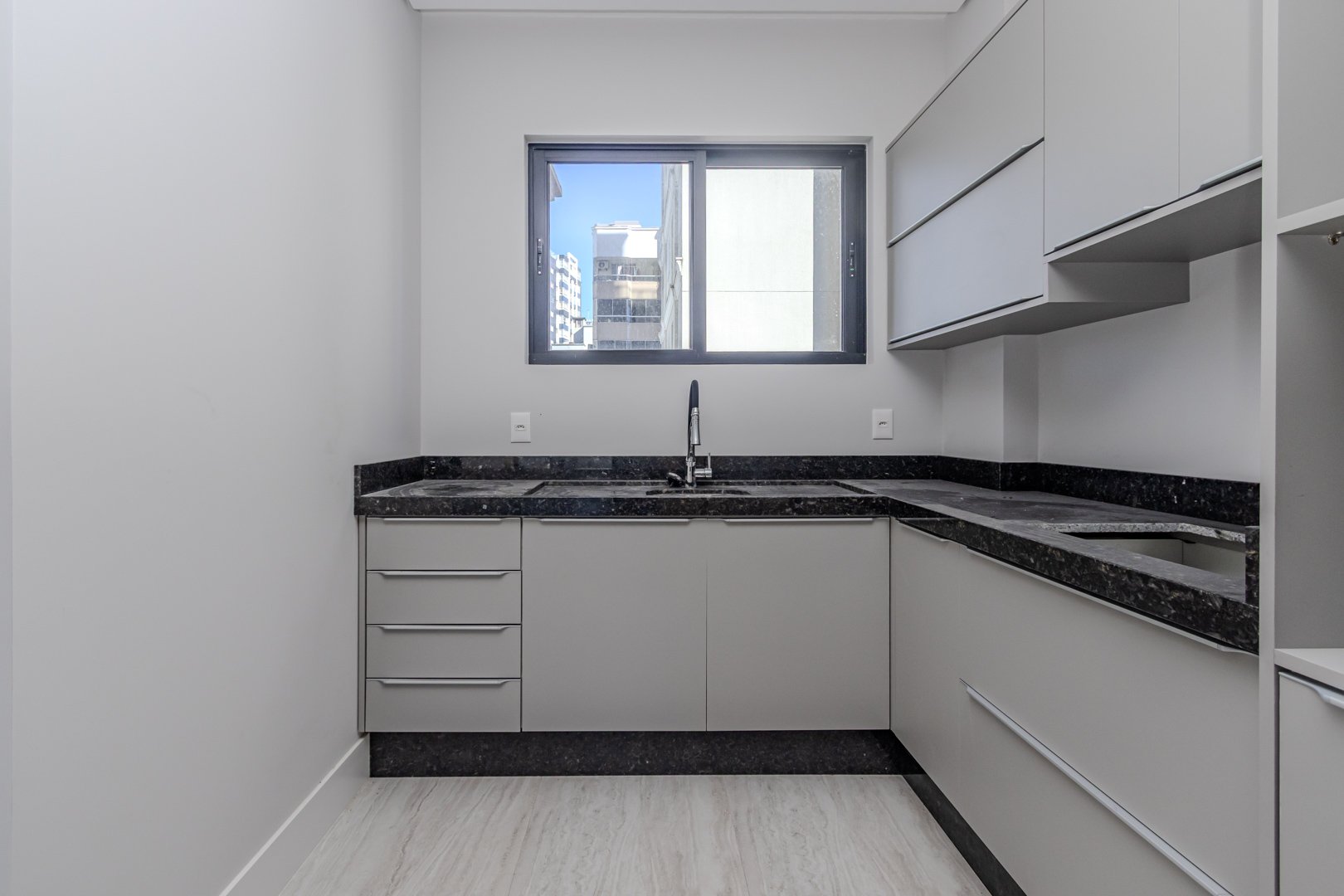 Apartamento no Edifício Riomaggiore Residenze à venda no Pioneiros em Balneário Camboriú — foto 7