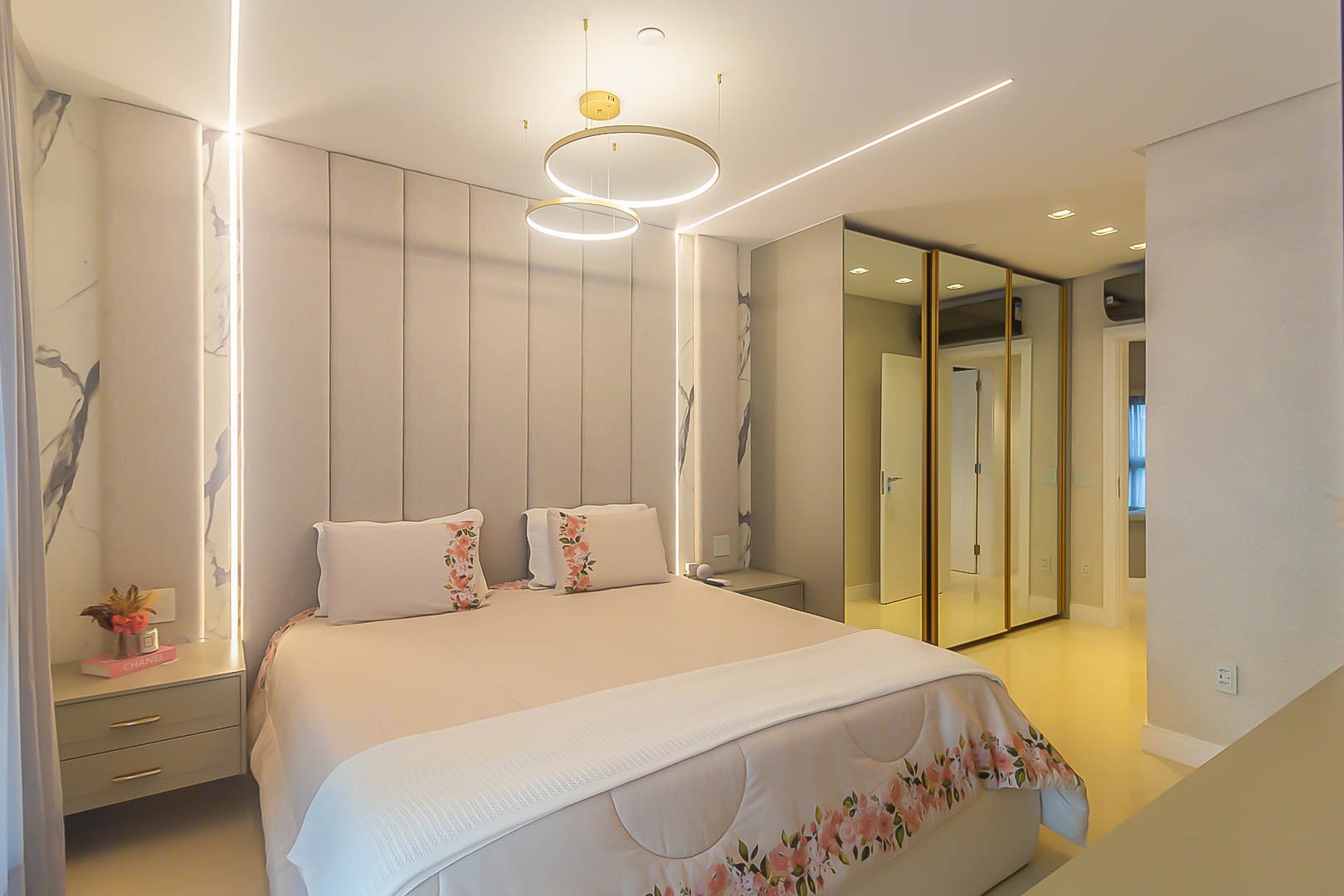 Apartamento no Edifício New York à venda no centro de Balneário Camboriú — foto 24