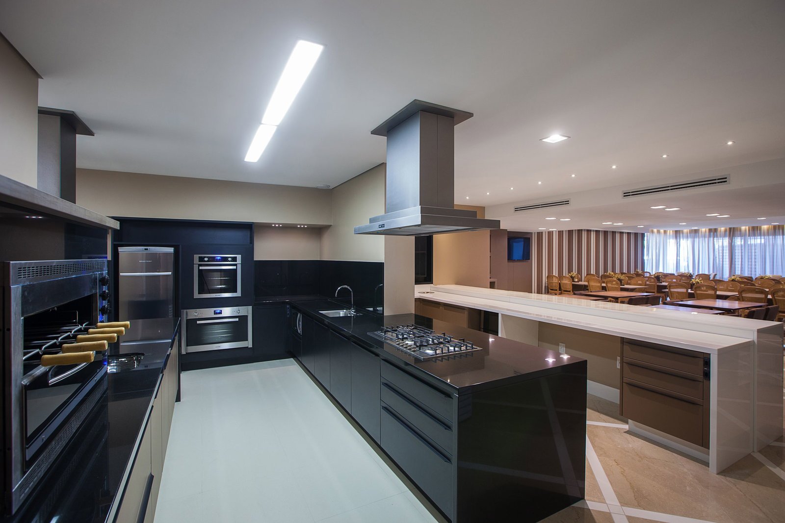 Apartamento no Edifício Ibiza Towers no Centro de Balneário Camboriú — foto 9