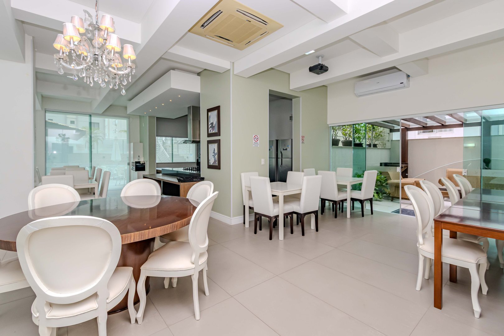 Apartamento Mobiliado no Edifício San Pietro Residence à venda no centro de Balneário Camboriú — foto 28