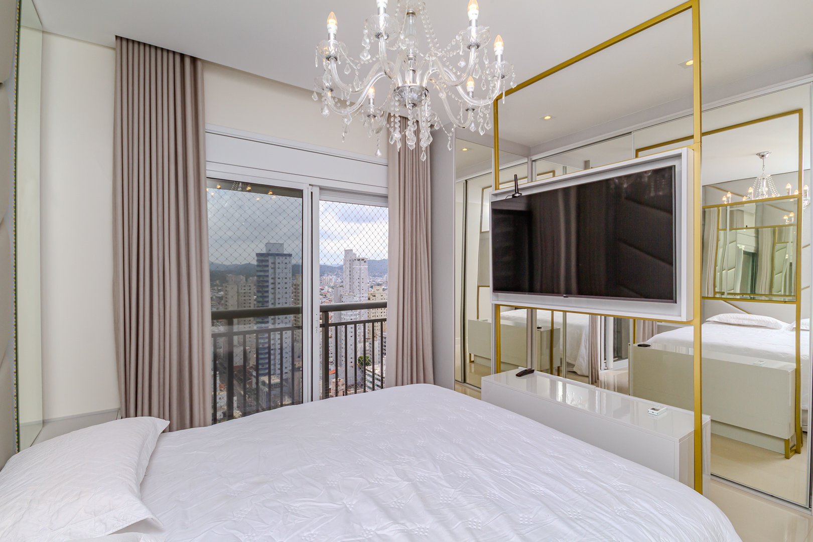 Apartamento no Edifício Windsor Village à venda no centro de Balneário Camboriú — foto 11
