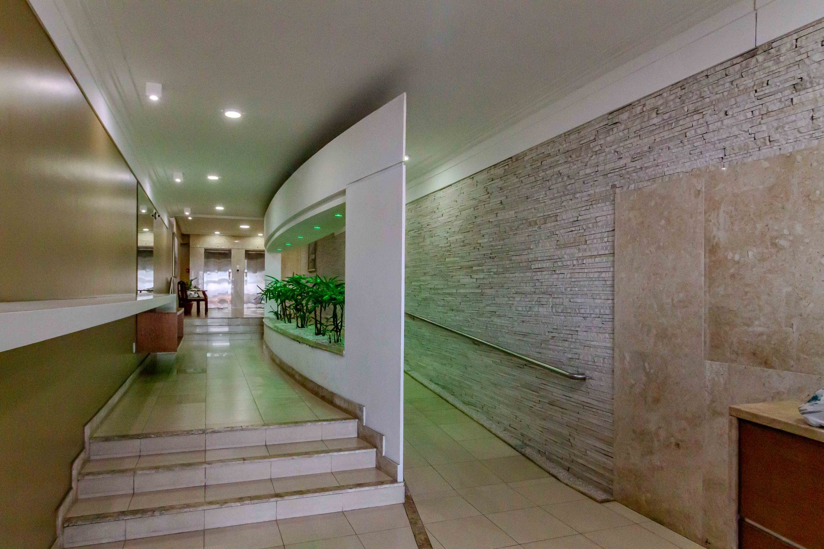 Apartamento Frente Mar no Edifício Oasis à venda no centro de Balneário Camboriú — foto 32