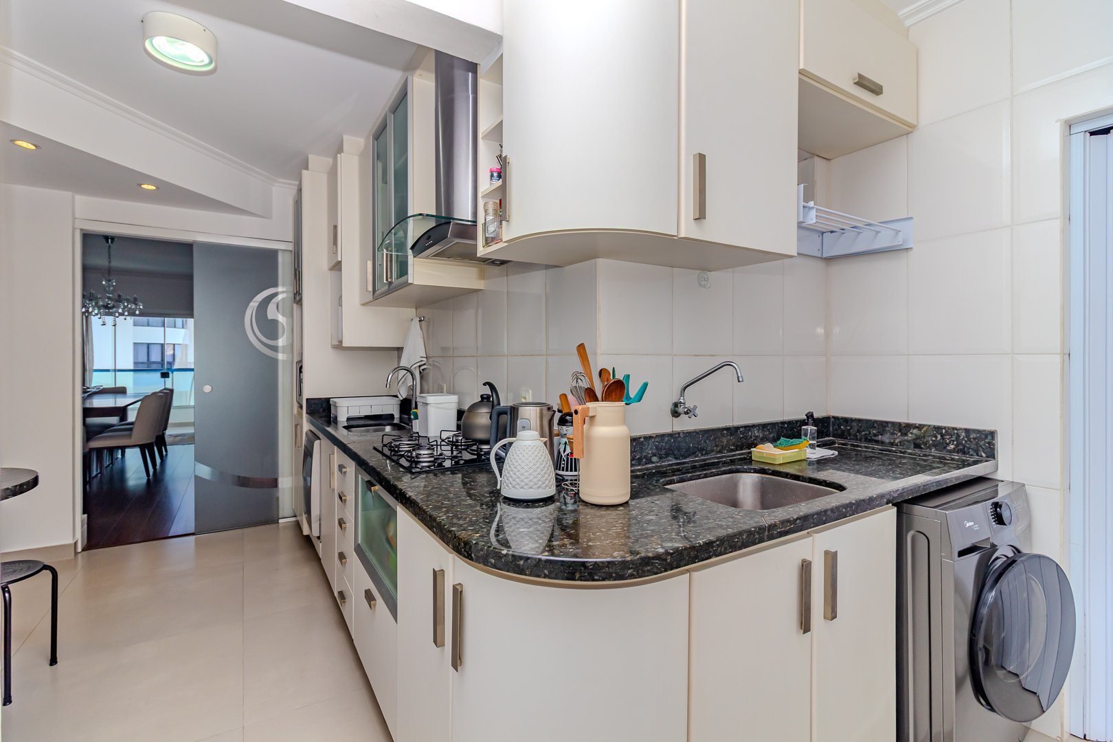 Apartamento quadra mar no Edifício Paris à venda no centro de Balneário Camboriú — foto 20
