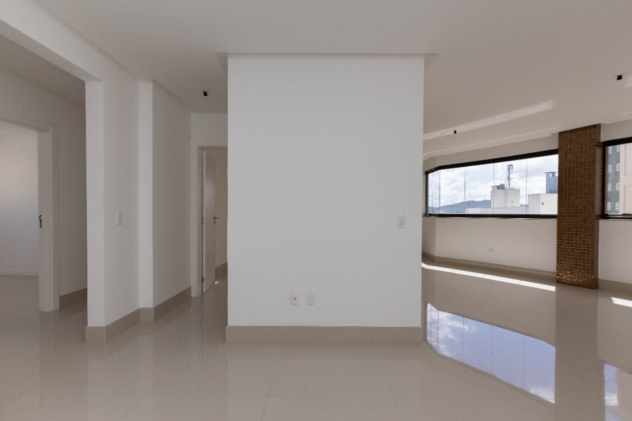 Apartamento no Edifício Villa Castelli à venda no Centro de Balneário Camboriú — foto 3