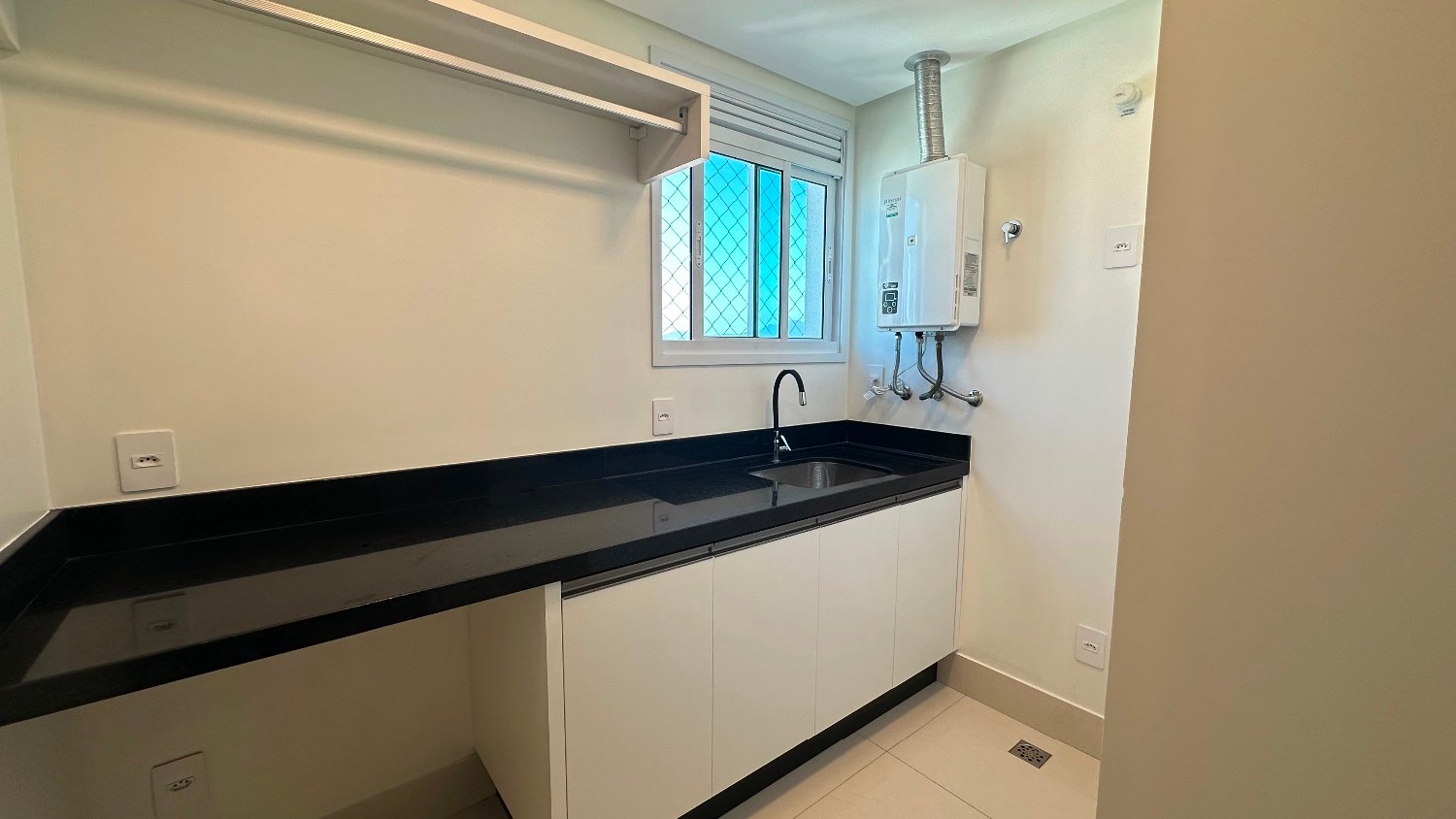 Apartamento no Edifício Splendia Tower à venda no centro de Balneário Camboriú — foto 15
