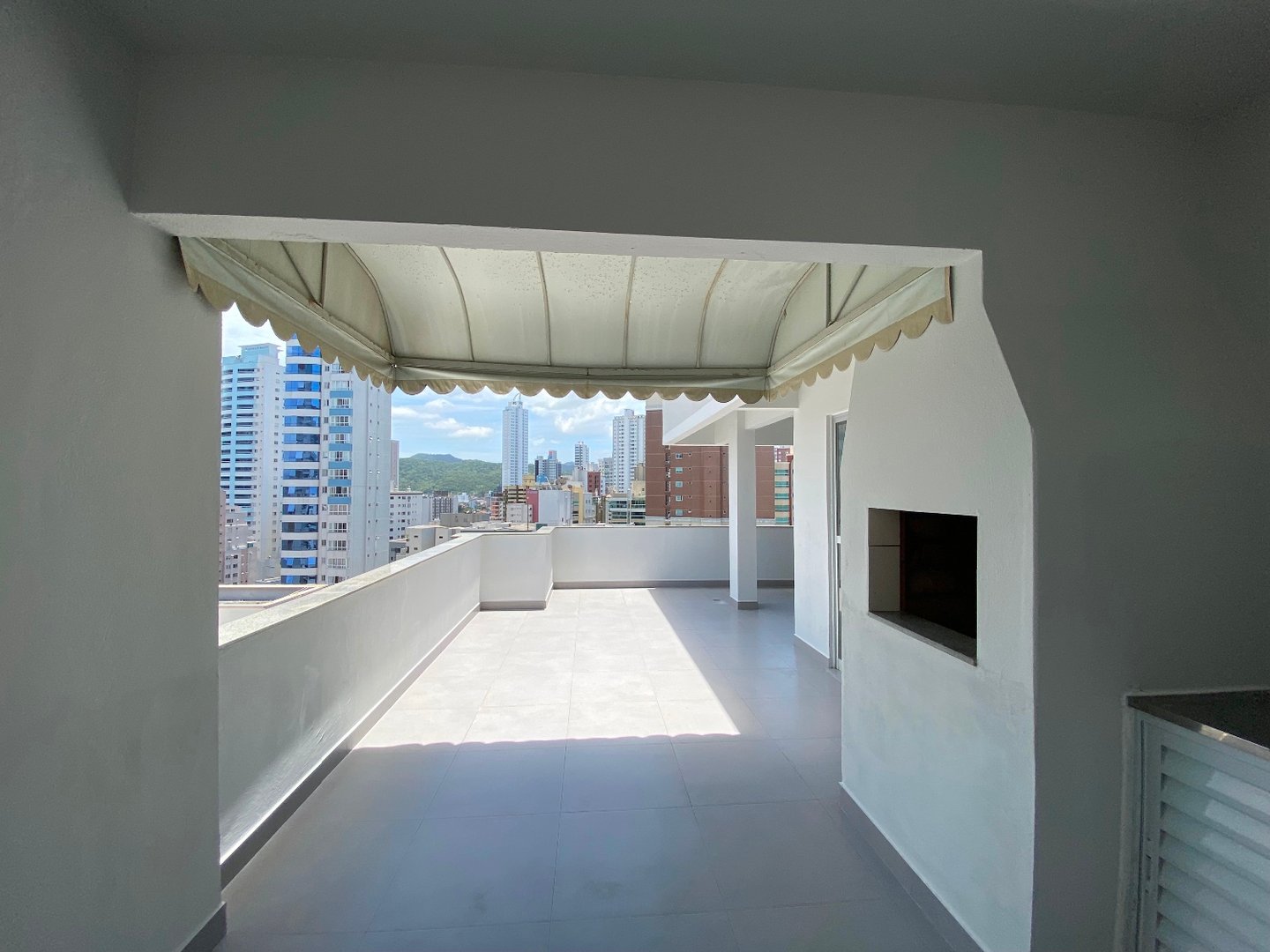 Cobertura no Edifício Solar dos Ramos à venda no centro de Balneário Camboriú — foto 9
