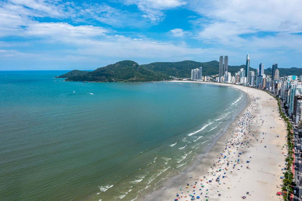 Apartamento Frente Mar no Edifício Marquês de Olinda à venda em Balneário Camboriú — foto 13