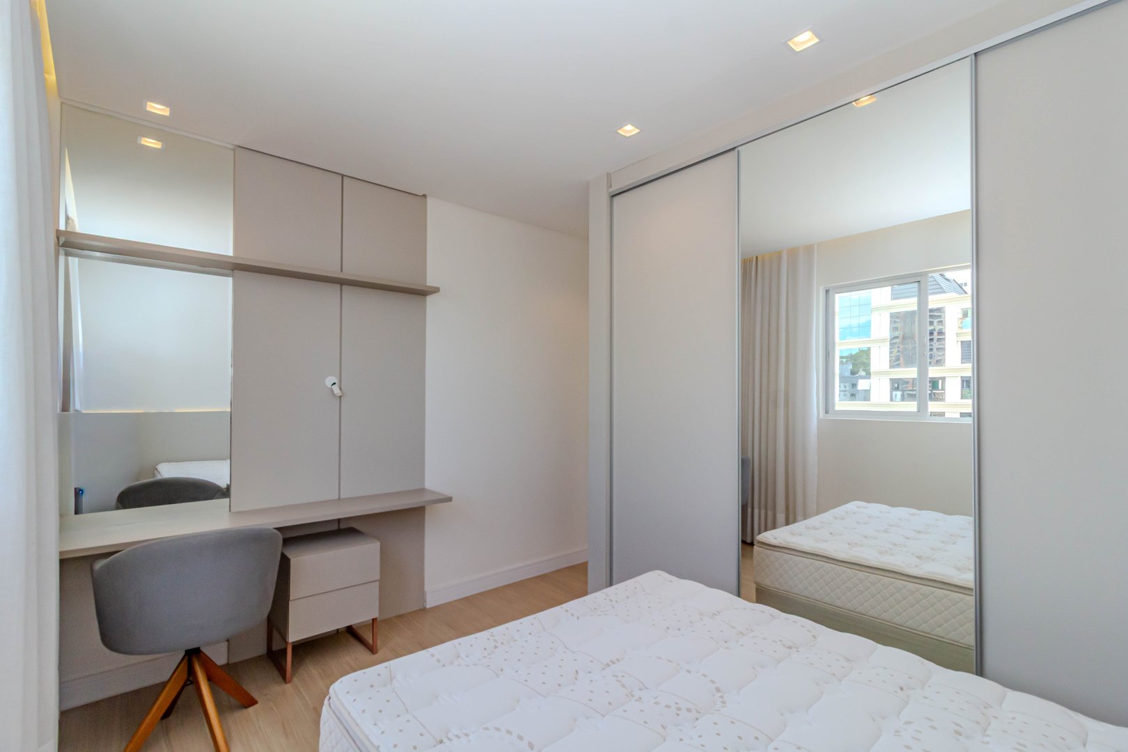 Apartamento no Edifício Montpellier Residence à venda no Pioneiros em Balneário Camboriú — foto 14