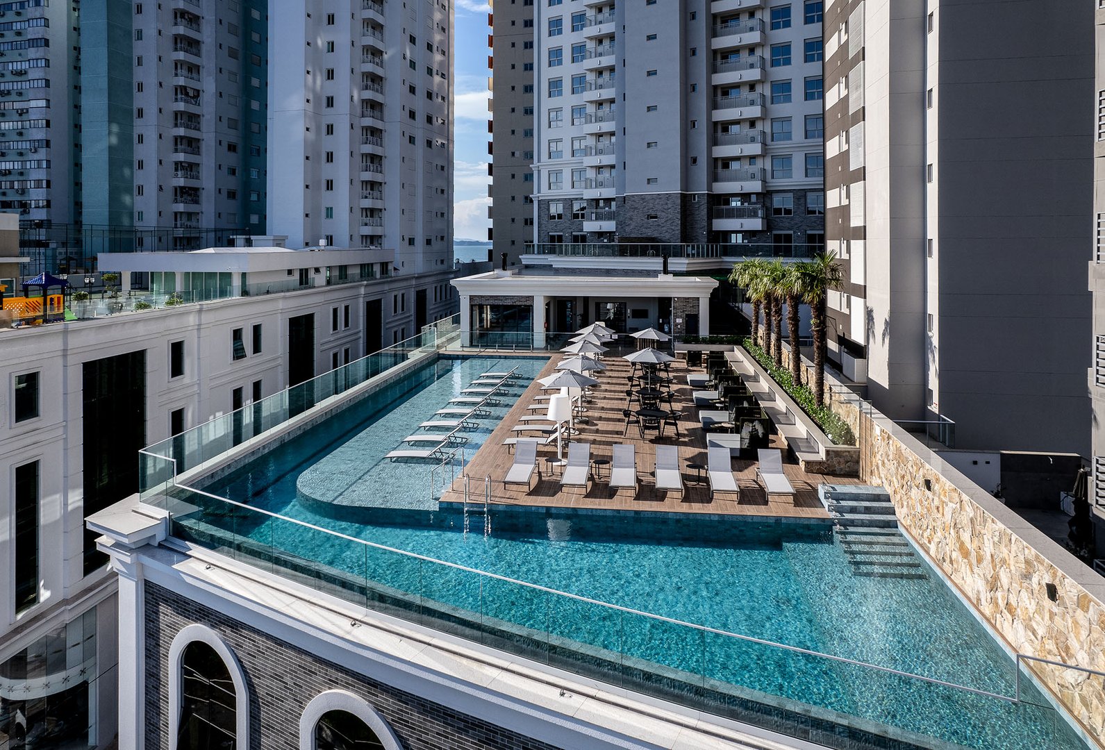 Apartamento Vista Mar na Edifício Morada Ilhas Marianas à venda em Barra Sul em Balneário Camboriú — foto 37