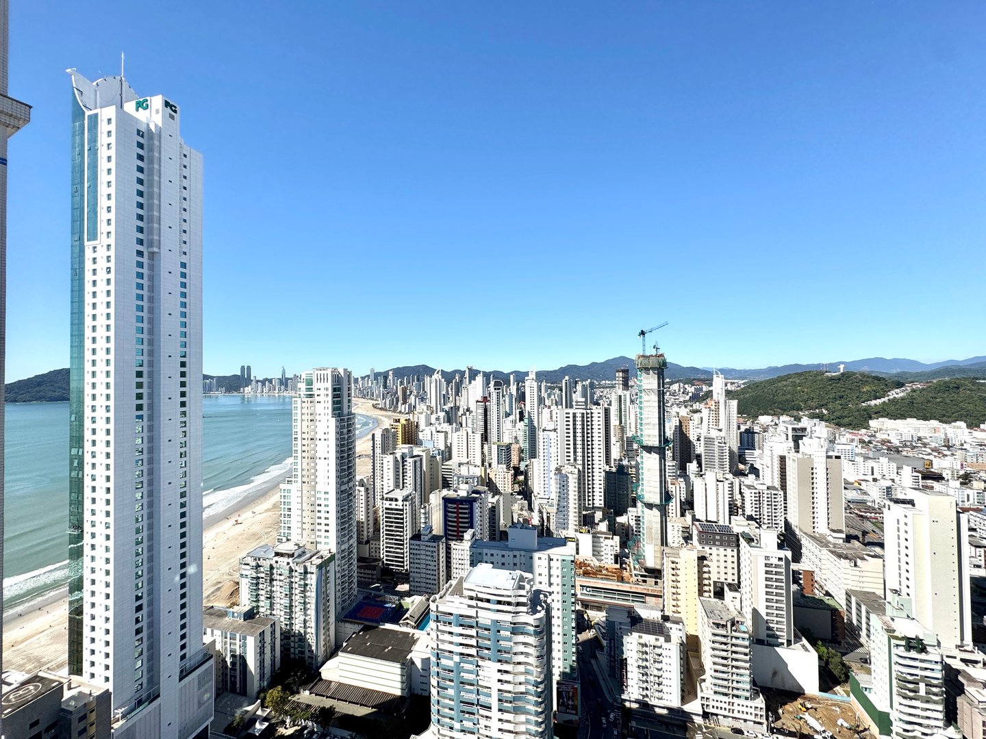 Apartamento no Edifício Alameda Jardins à venda no centro de Balneário Camboriú — foto 16