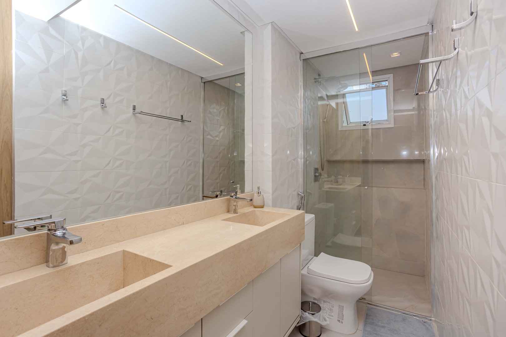 Apartamento Mobiliado no Edifício Maria Valentina à venda no centro de Balneário Camboriú — foto 18