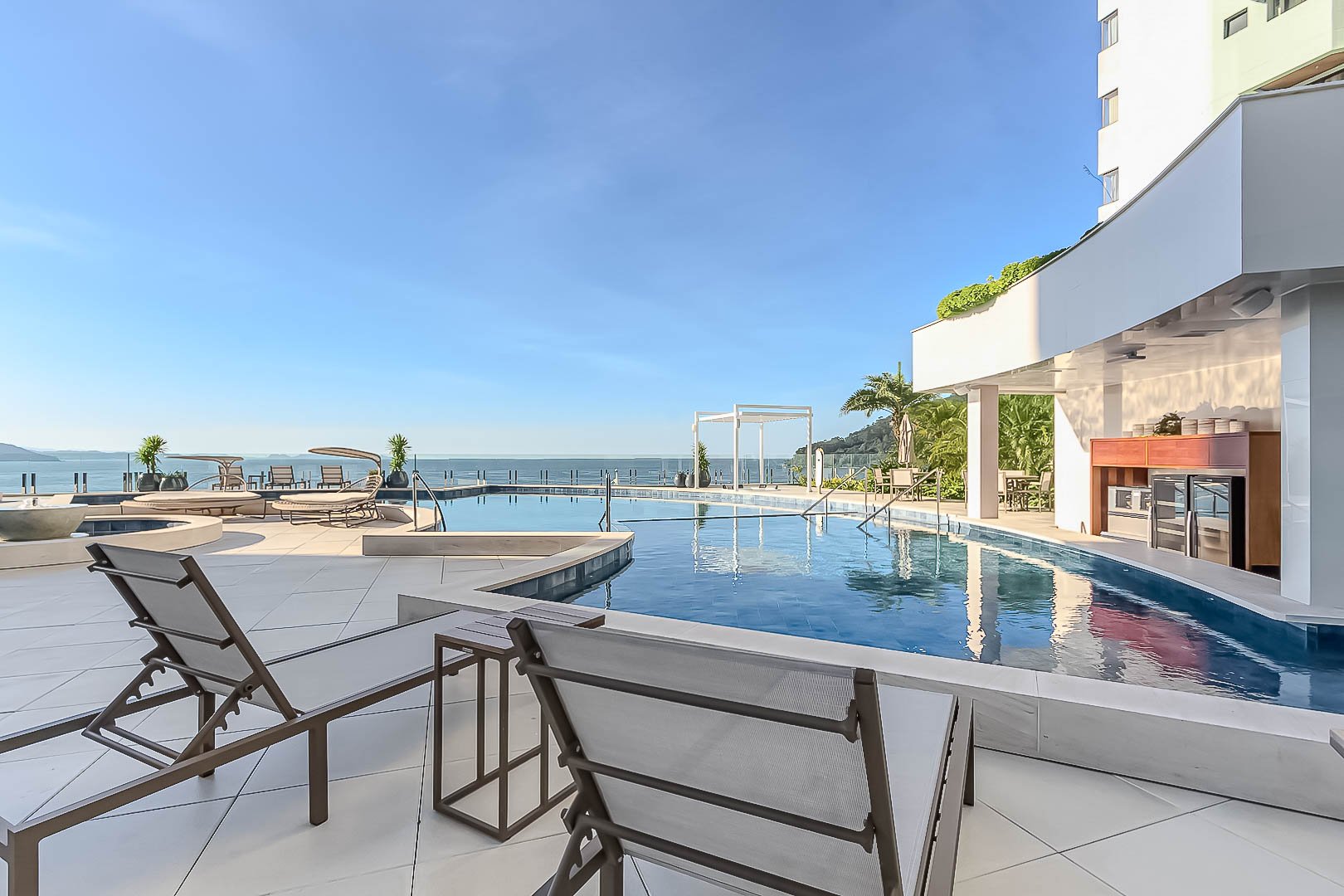 Apartamento Frente Mar no Edifício One Tower à venda no centro de Balneário Camboriú — foto 45