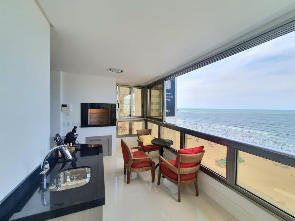 Apartamento no Edifício Don Alfonso à venda no centro de Balneário Camboriú — foto 4
