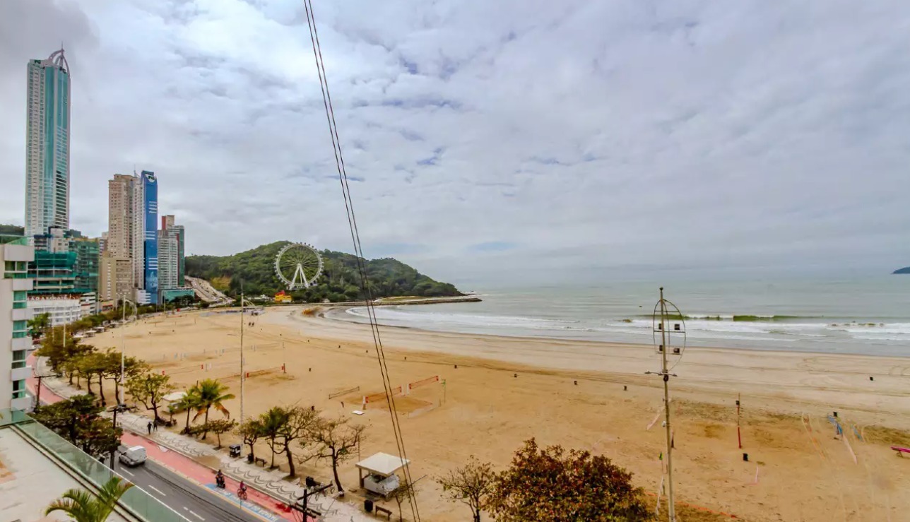 Apartamento no Edifício Real Park à venda no centro de Balneário Camboriú — foto 25