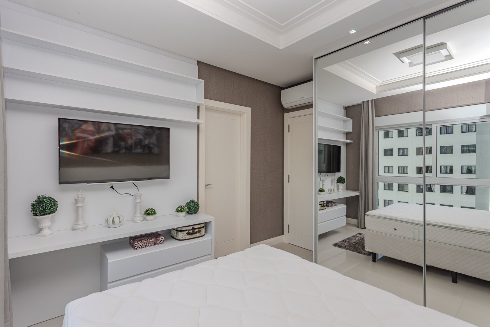 Apartamento Vista Mar no Edifício Parigi à venda no centro de Balneário Camboriú — foto 17