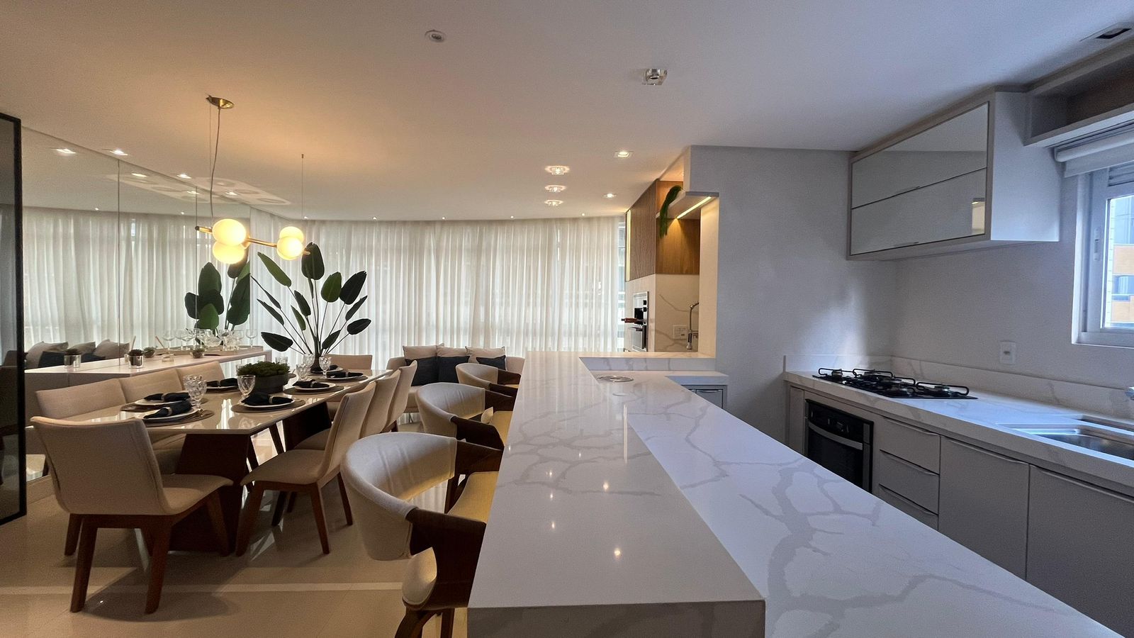 Apartamento Mobiliado no Edifício Villa Di Mare à venda no centro de Balneário Camboriú — foto 4