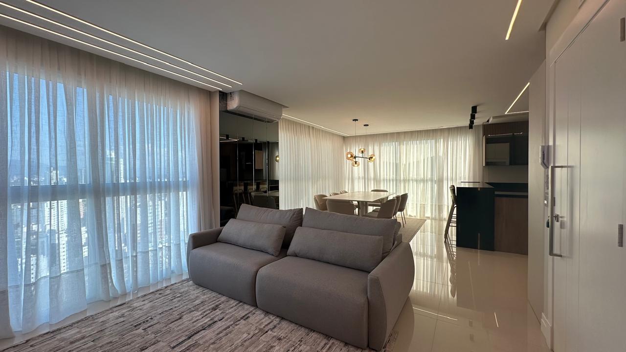 Apartamento Vista Mar no Edifício Eleganza Tower à venda no centro de Balneário Camboriú — foto 3