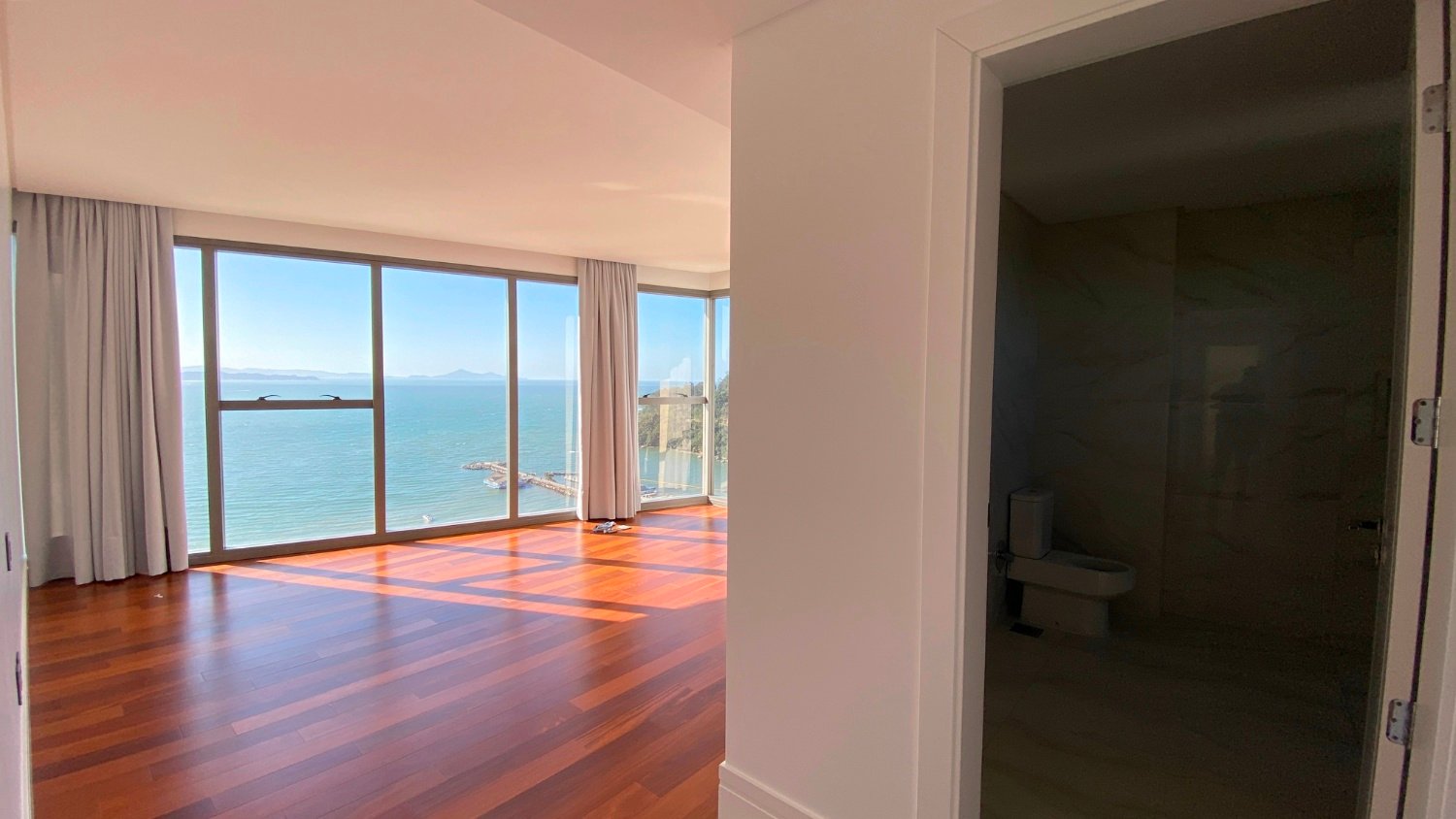 Apartamento no Edifício Pharos à venda no centro de Balneário Camboriú — foto 13