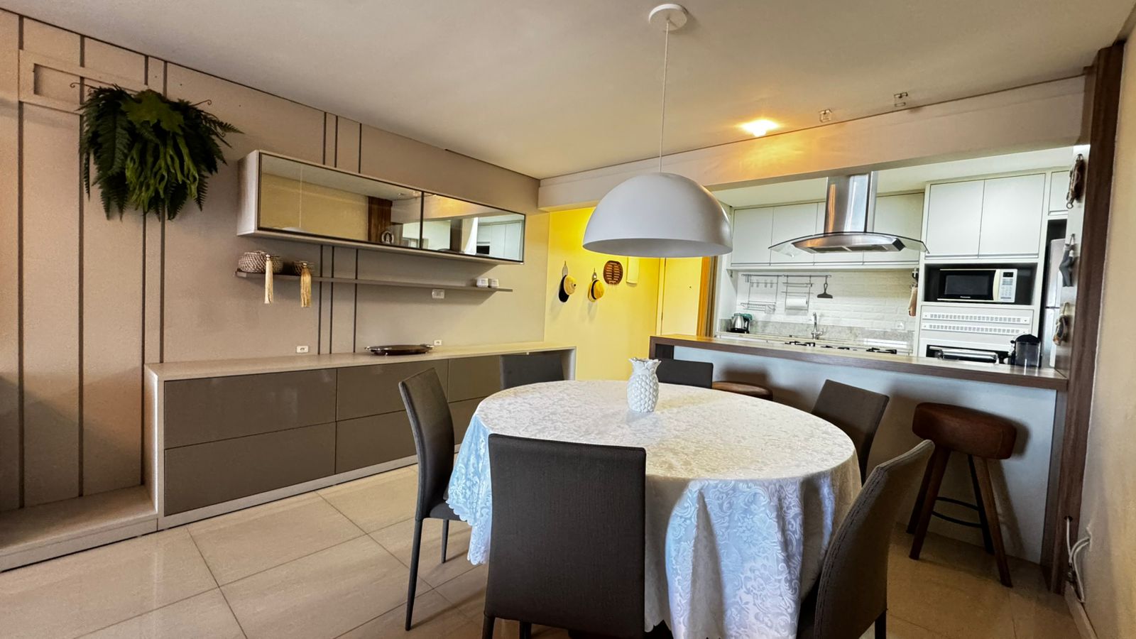 Apartamento Frente Mar no Edifício Saint Tropez à venda na Barra Sul em Balneário Camboriú — foto 4
