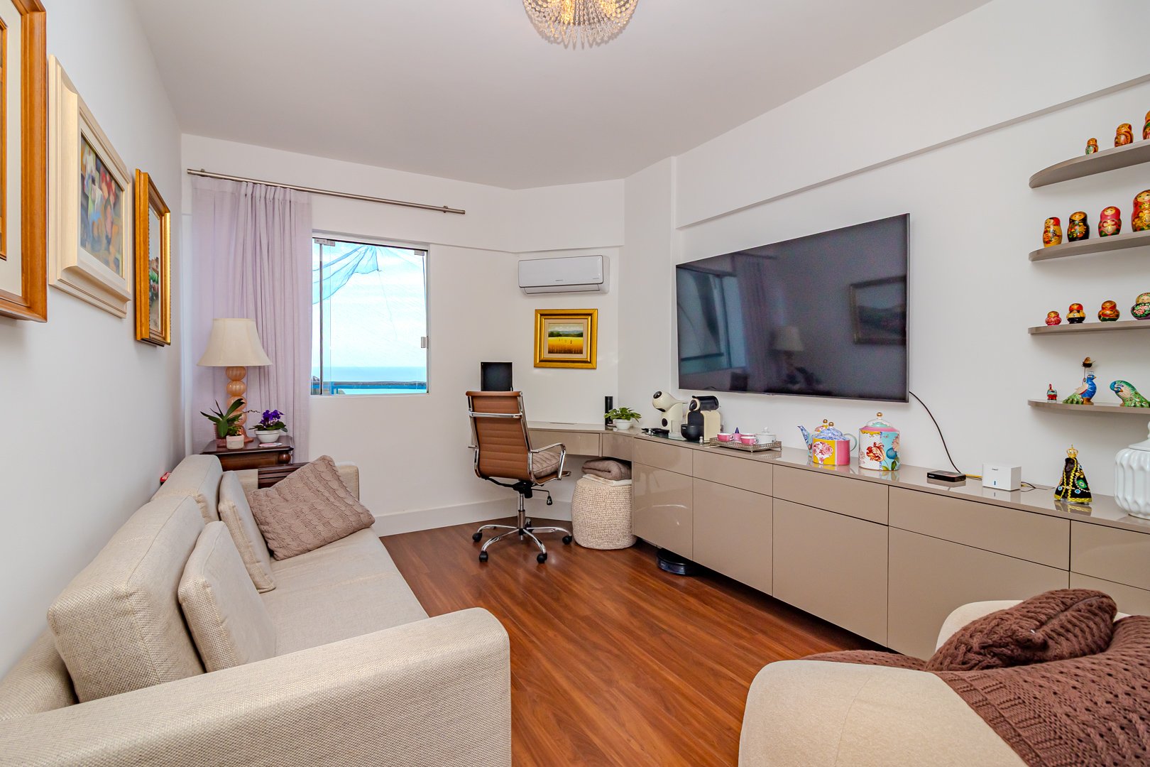 Apartamento quadra mar no Edifício Paris à venda no centro de Balneário Camboriú — foto 6