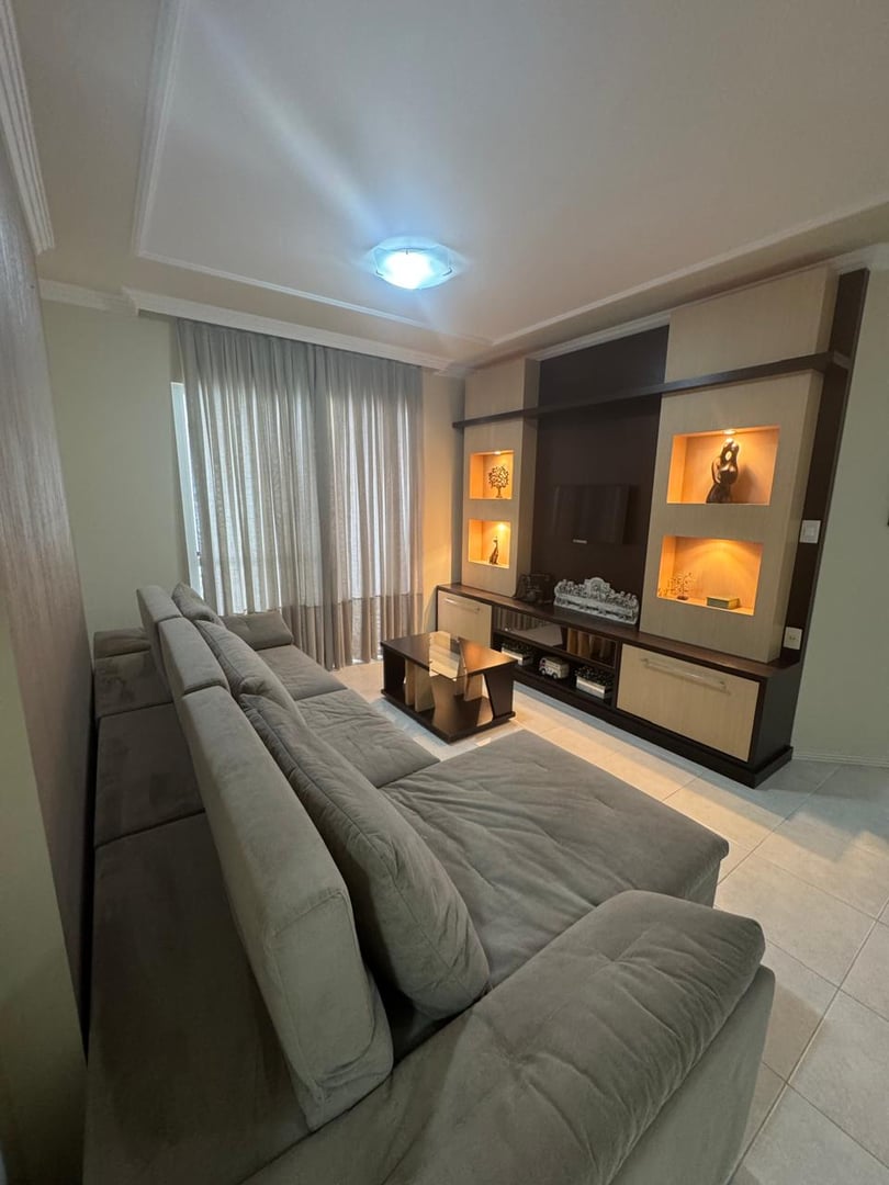 Apartamento no Edifício Coliseum Residence à venda no centro em Balneário Camboriú