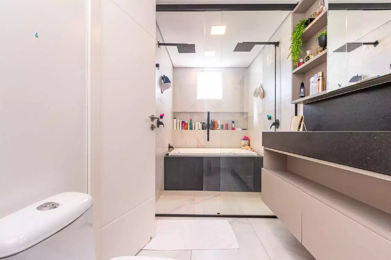Apartamento Mobiliado no Edifício Ocean Breeze Residence à venda no centro de Balneário Camboriú — foto 15
