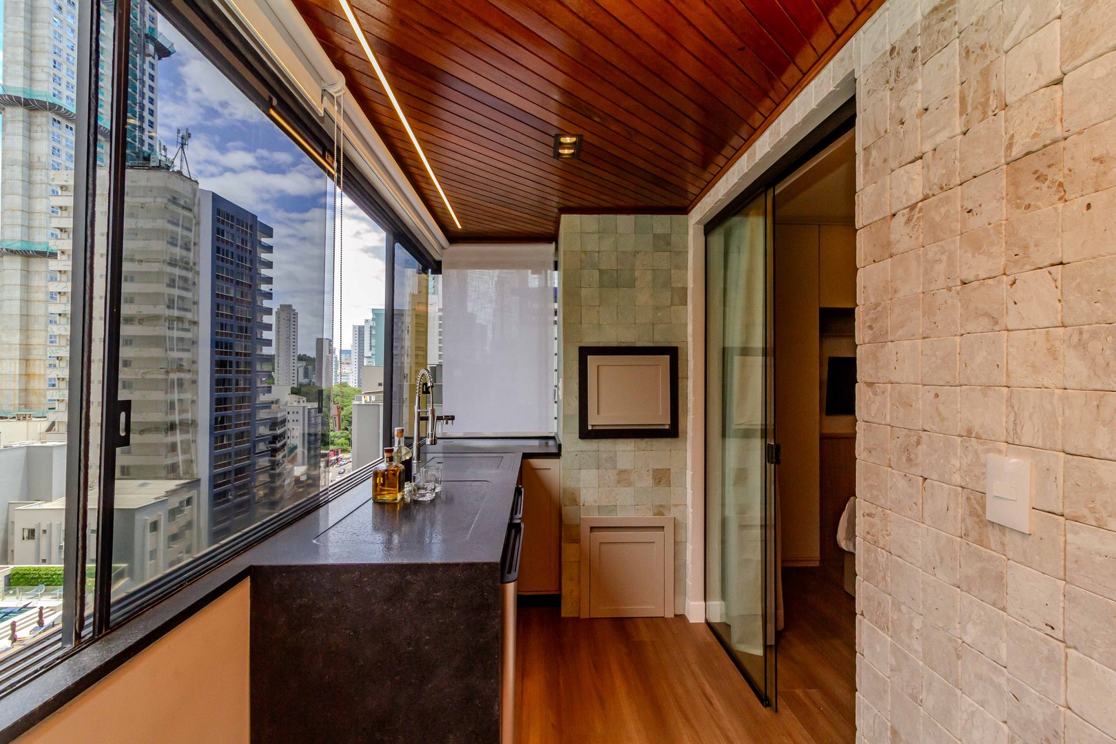 Apartamento no Edifício Caminho do Mar à venda no centro de Balneário Camboriú — foto 8