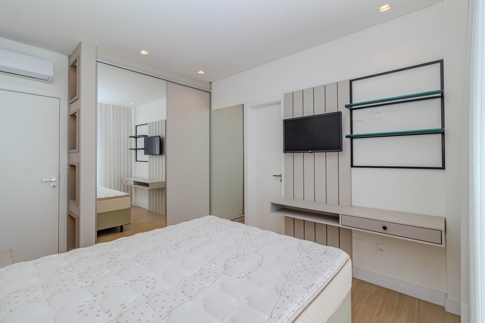 Apartamento no Edifício Montpellier Residence à venda no Pioneiros em Balneário Camboriú — foto 22