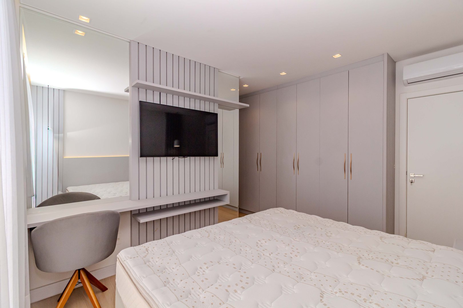 Apartamento no Edifício Montpellier Residence à venda no Pioneiros em Balneário Camboriú — foto 18