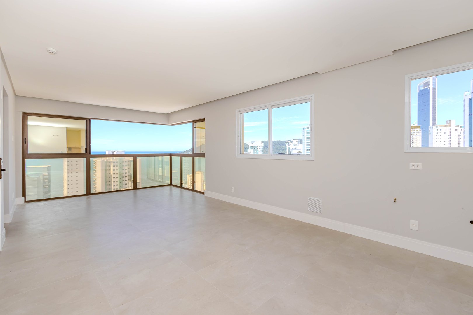 Apartamento no Edifício Palazzo Del Sole à venda no Centro de Balneário Camboriú — foto 5