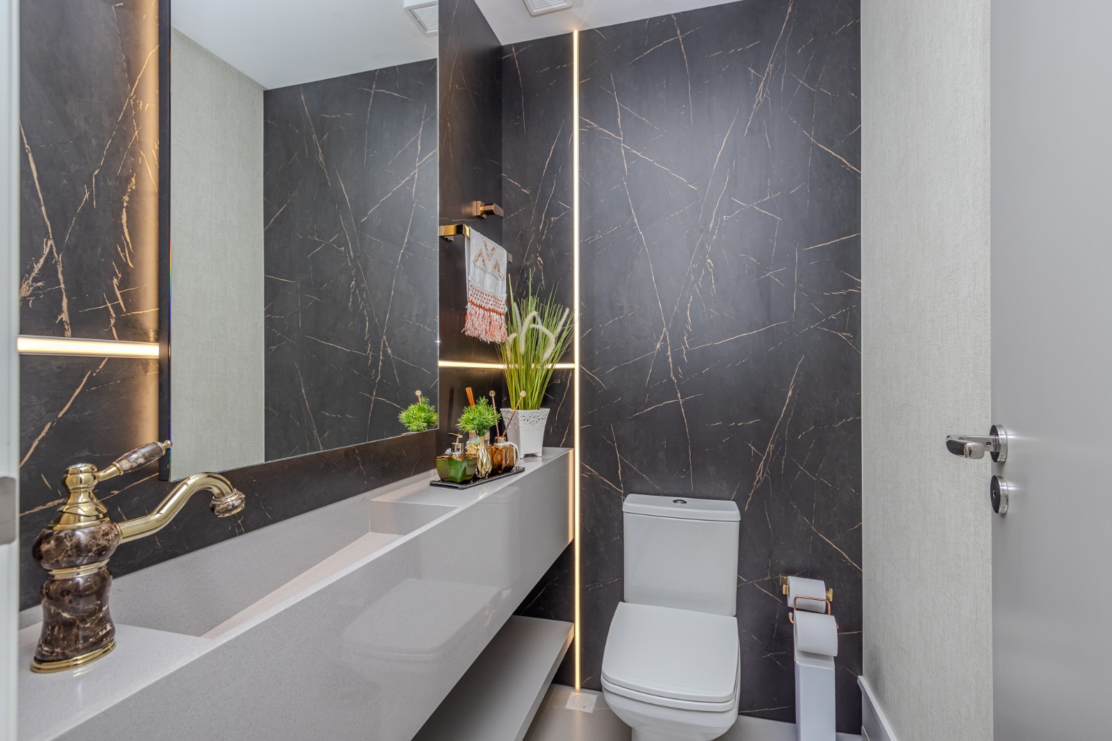 Apartamento Mobiliado no Edifício Mueller Ocean Club à venda no centro de Balneário Camboriú — foto 10