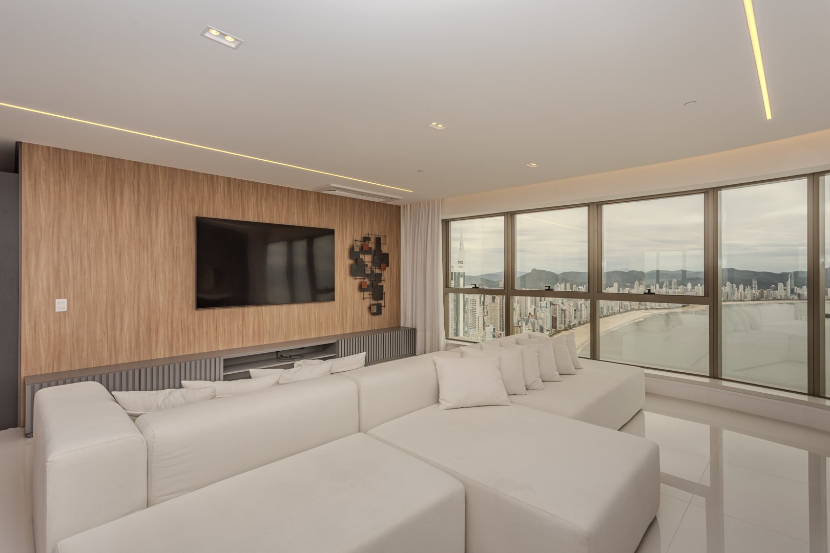 Apartamento no Edifício Yachthouse à venda em Barra Sul, Balneário Camboriú — foto 3
