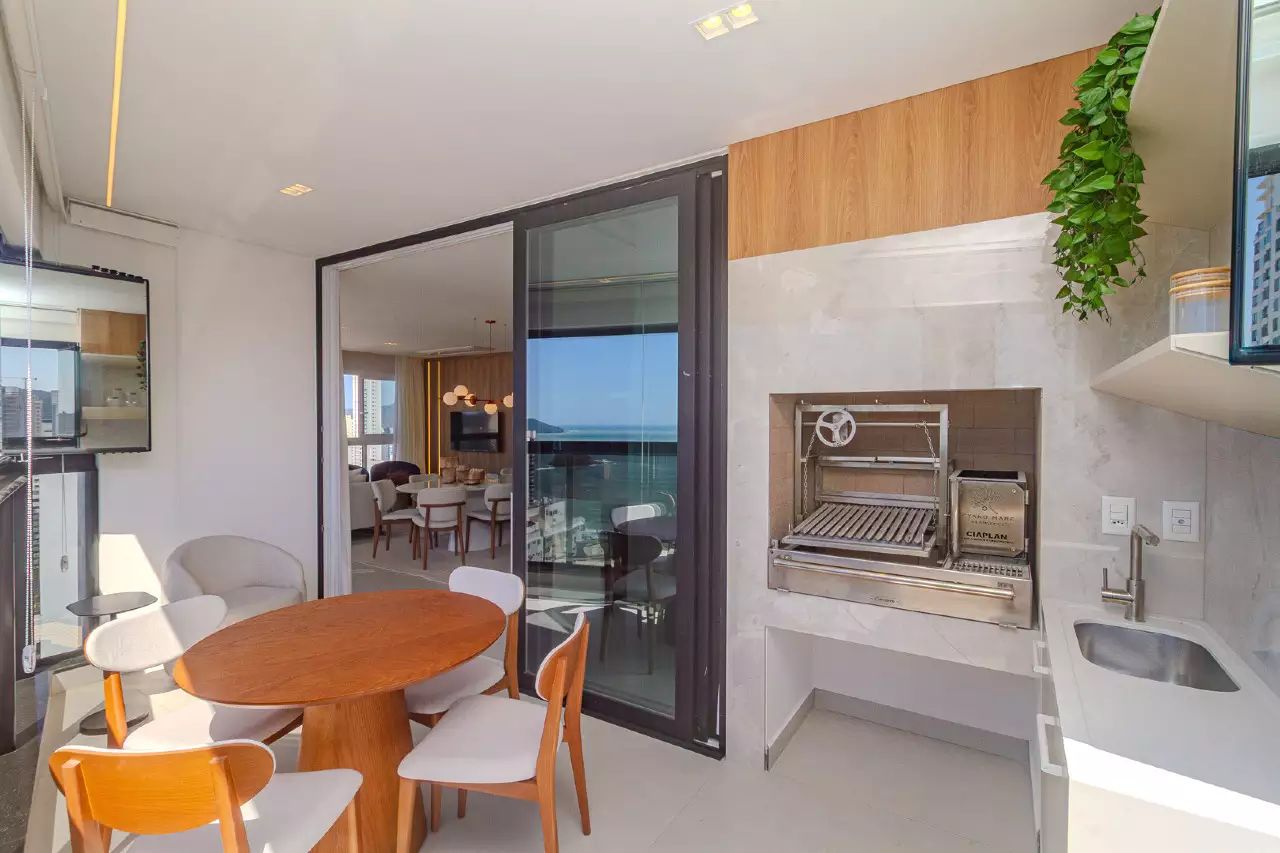 Apartamento vista mar no Edifício Cyano Mare à venda no centro de Balneário Camboriú — foto 11
