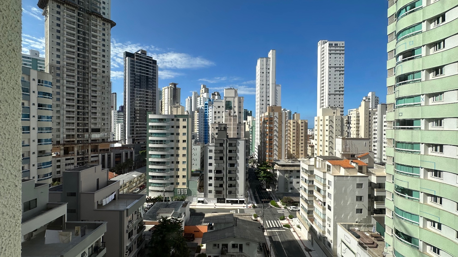 Apartamento no Edifício Hannover Residence à venda na Barra Sul em Balneário Camboriú — foto 11