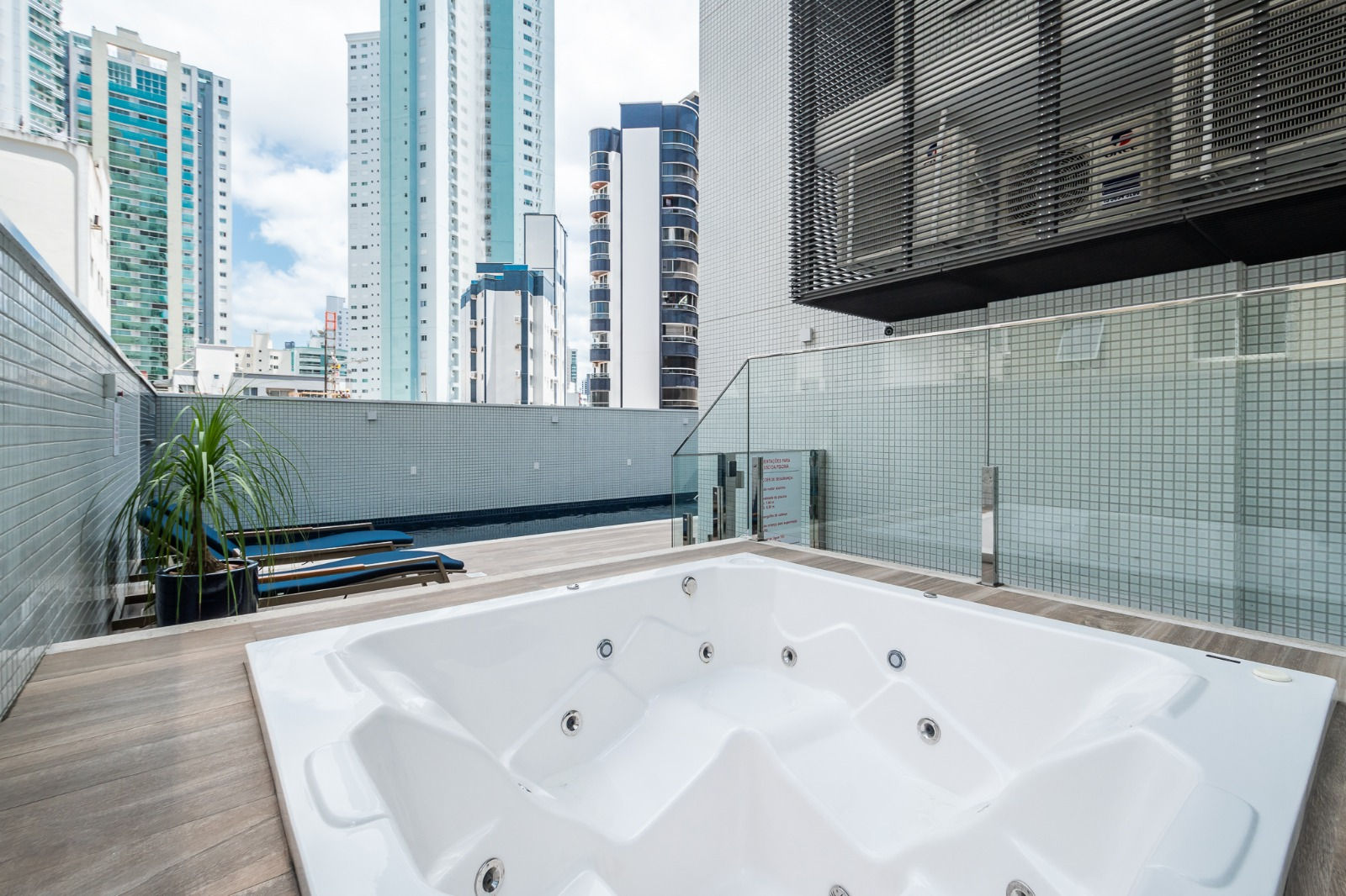 Apartamento no Edifício Bréscia Residencial à venda no Centro de Balneário Camboriú — foto 21