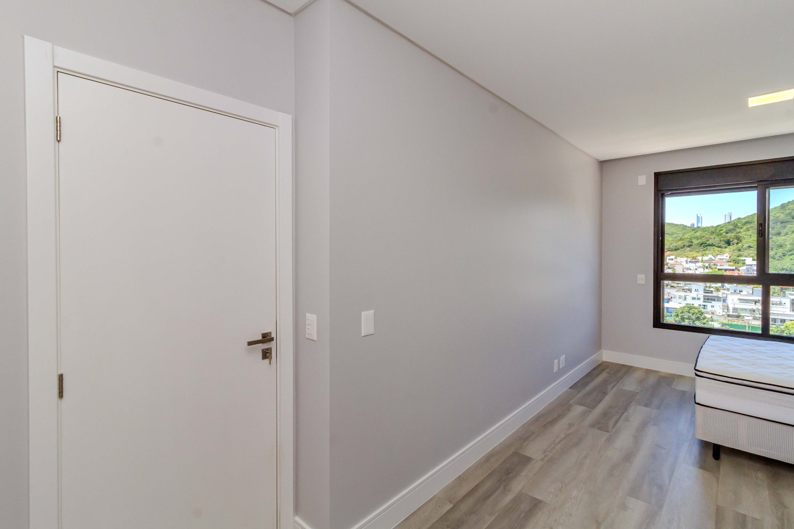Apartamento no Edifício Dusseldorf à venda na Praia Brava — foto 26