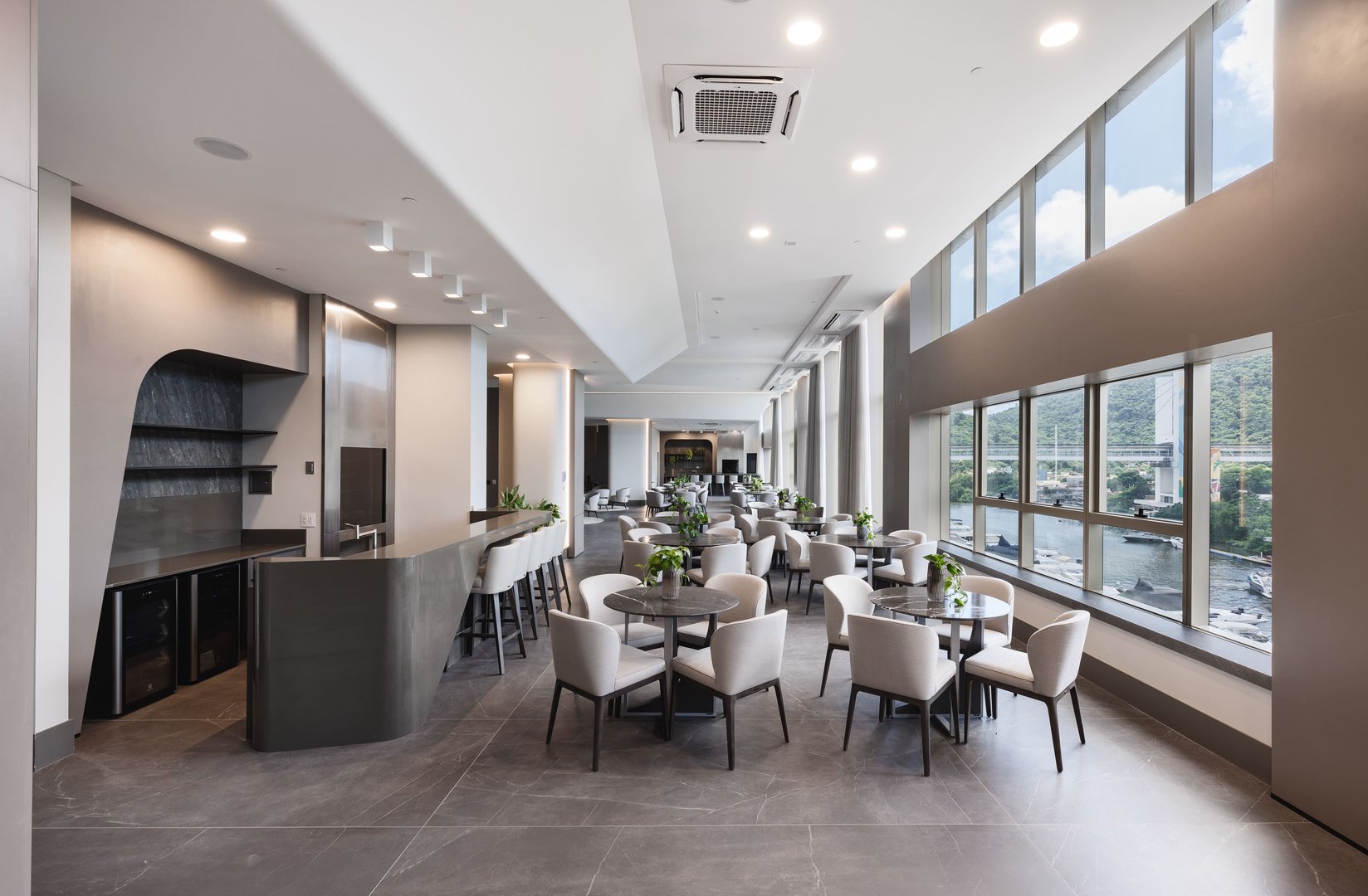 Apartamento Vista Mar no Edifício Yachthouse by Pininfarina à venda na Barra Sul de Balneário Camboriú — foto 36