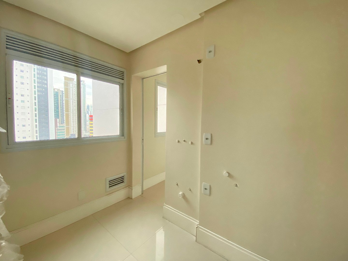 Apartamento no Edifício Le Majestic à venda no centro de Balneário Camboriú — foto 8