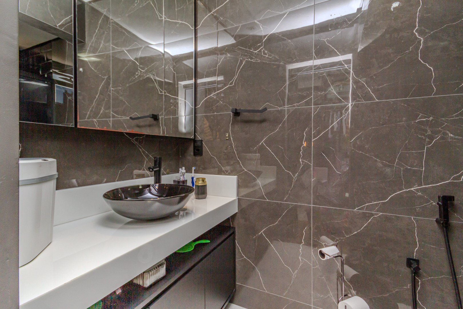 Apartamento Diferenciado no Edifício Sonnen Platz à venda no centro de Balneário Camboriú — foto 30