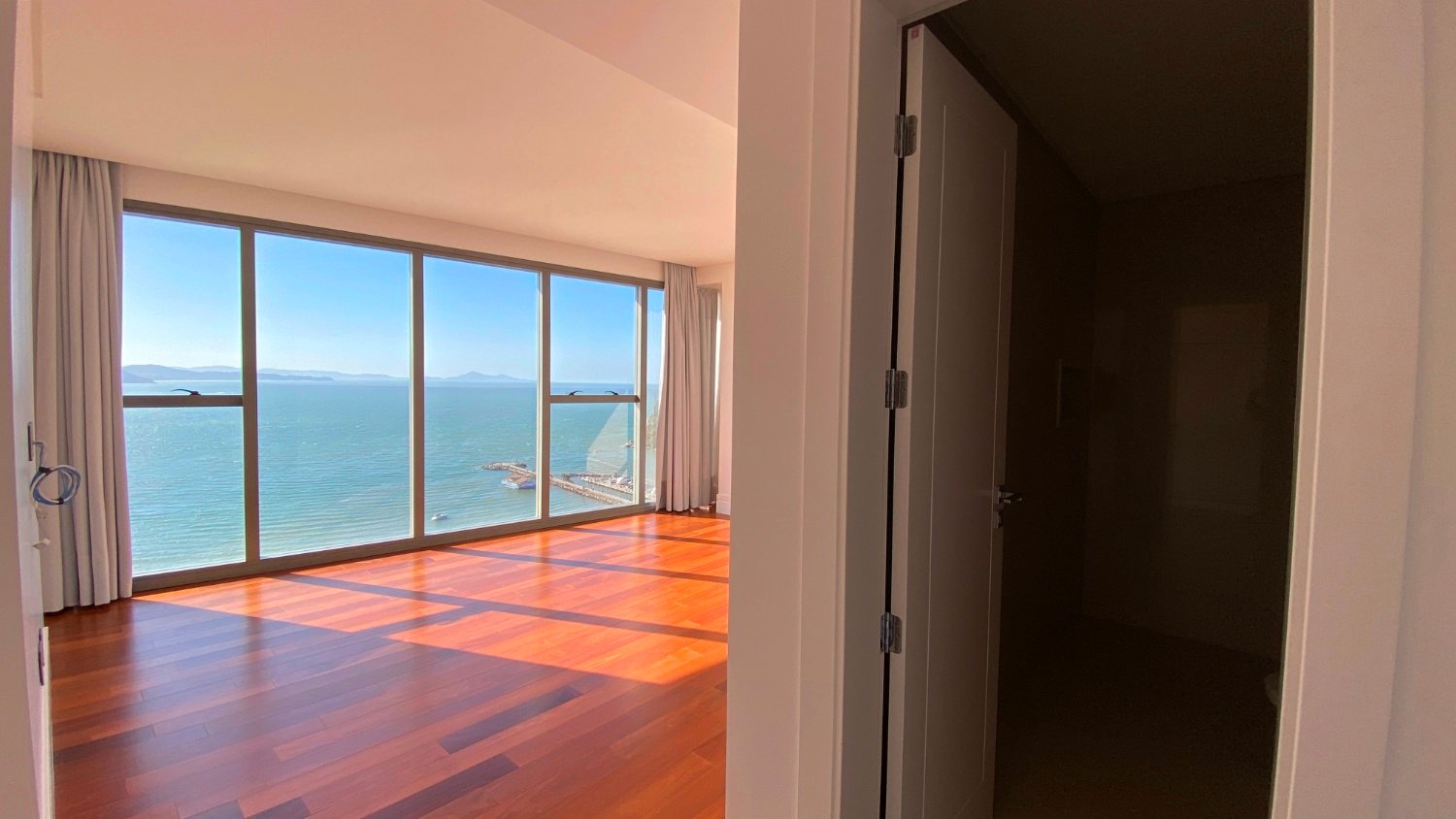 Apartamento no Edifício Pharos à venda no centro de Balneário Camboriú — foto 9