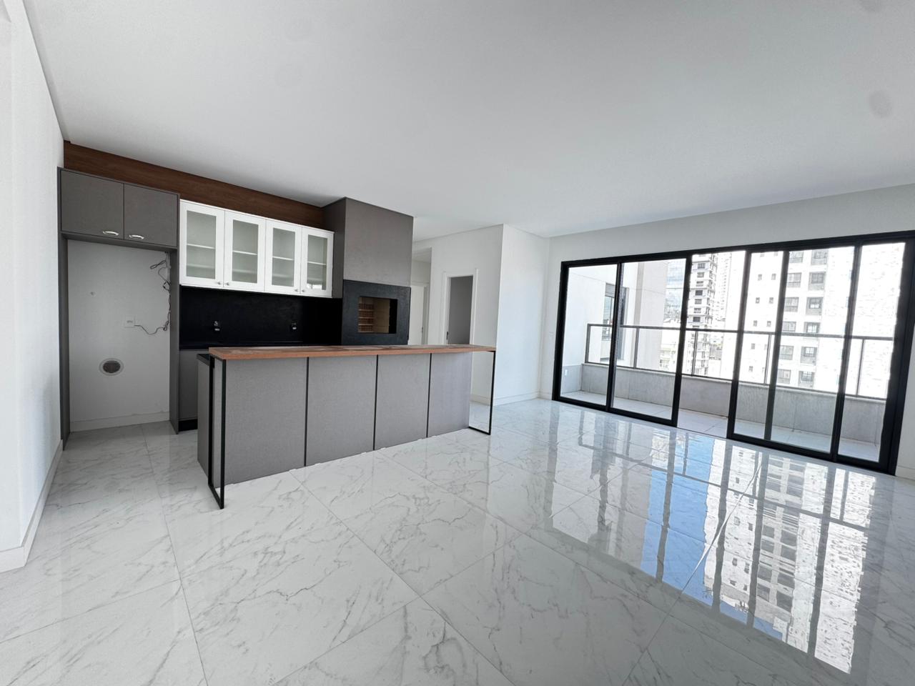 Apartamento no Edifício Florence Garden à venda na Barra Sul de Balneário Camboriú