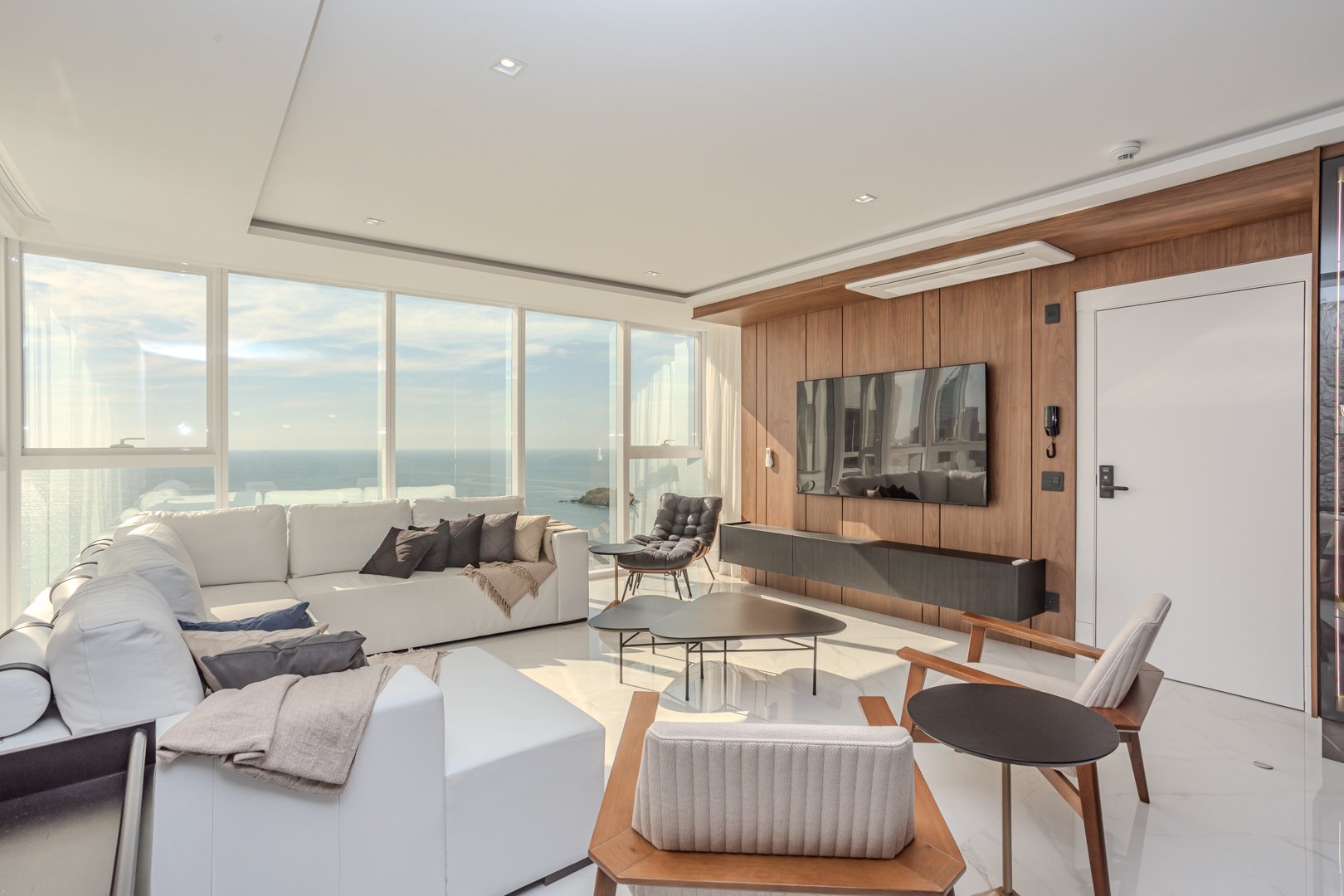 Apartamento no Edifício Grand Place Tower à venda no centro de Balneário Camboriú — foto 3