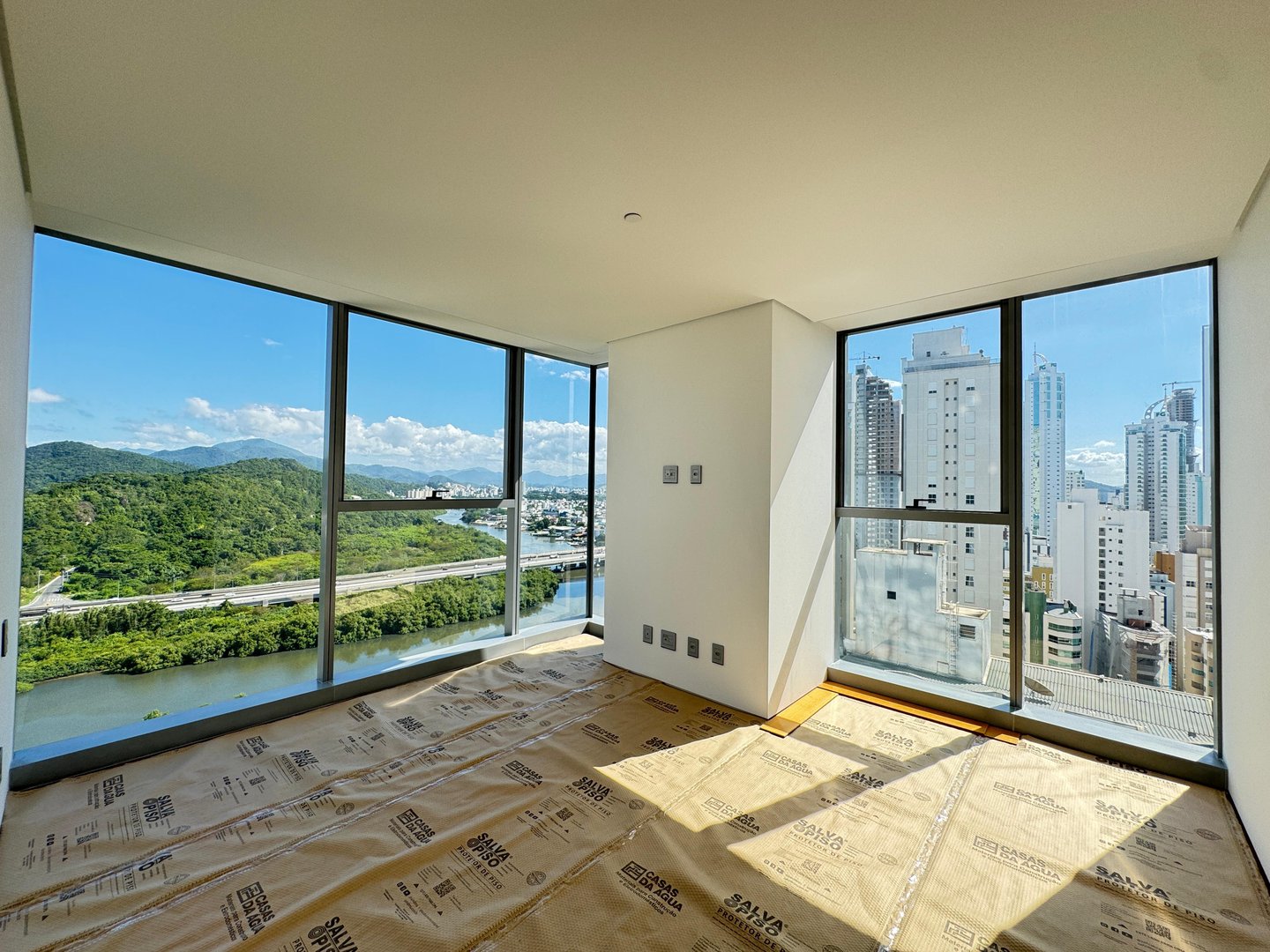Apartamento Frente Mar no Edifício Copenhagen à venda na Barra Sul de Balneário Camboriú — foto 13
