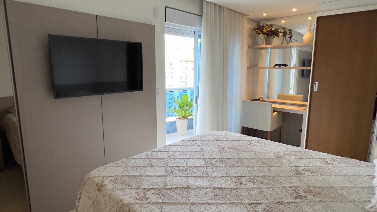 Apartamento Duplex no Edifício Vermont à venda no centro de Balneário Camboriú — foto 18