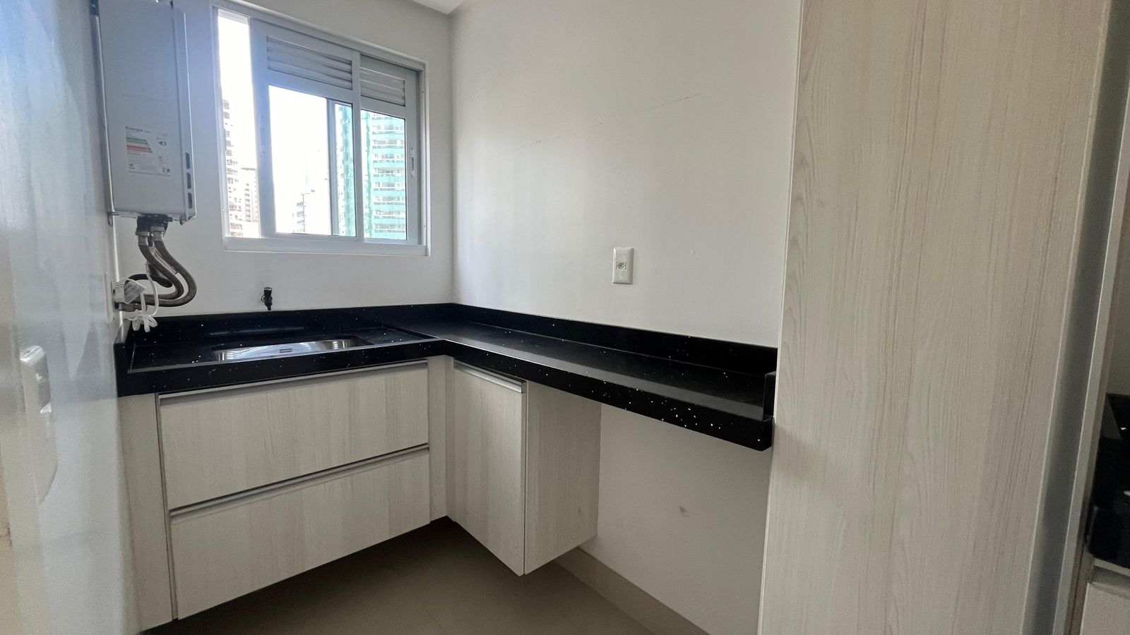 Apartamento Mobiliado no Edifício Villa Di Mare à venda no centro de Balneário Camboriú — foto 6