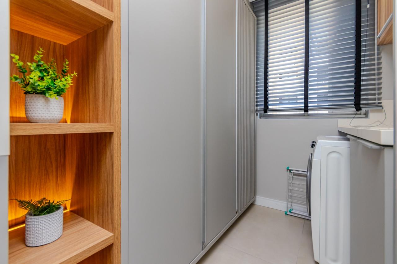 Apartamento Frente Mar no Edifício Saint Tropez à venda na Barra Sul em Balneário Camboriú — foto 6