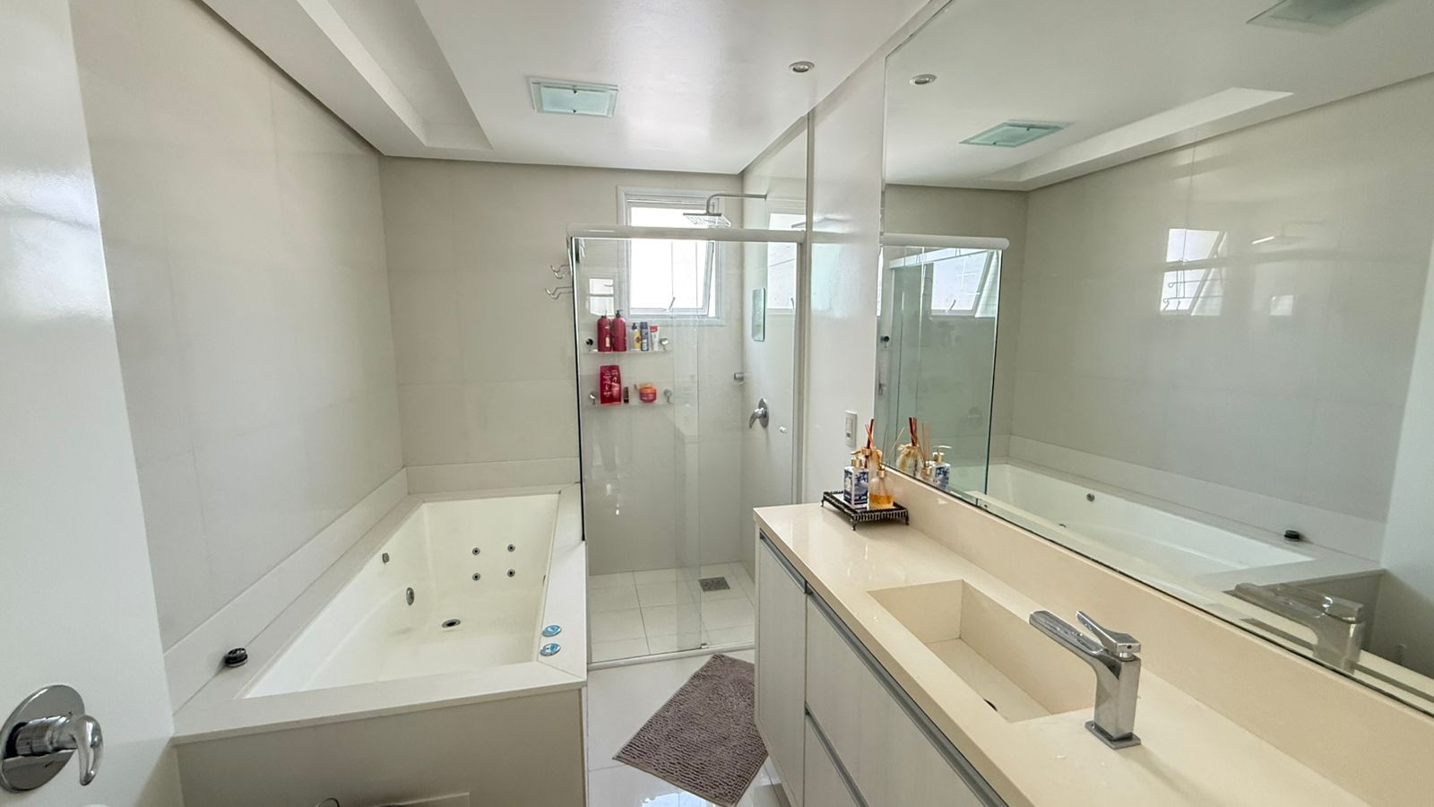 Apartamento no Edifício Sea's Palace Residence à venda no centro de Balneário Camboriú — foto 19